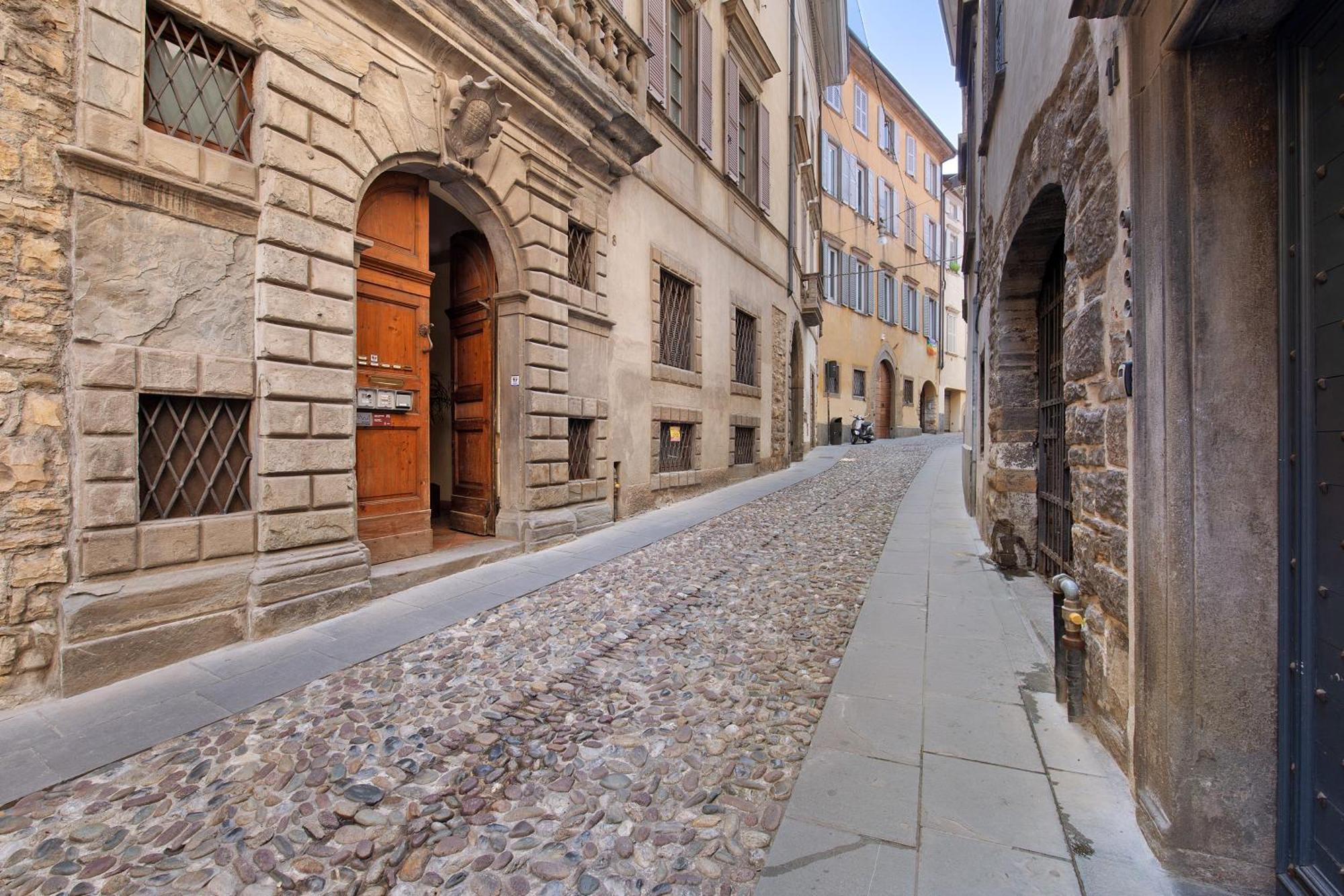 Penthouse in Città Alta - Bergamo Apartamento Exterior foto